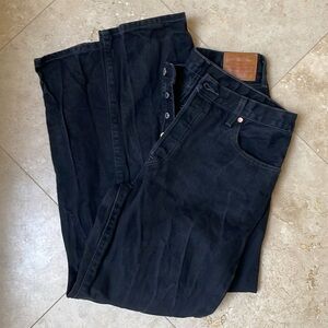 Levi’s 501 women’s 90’s fit Black Jeans, like new